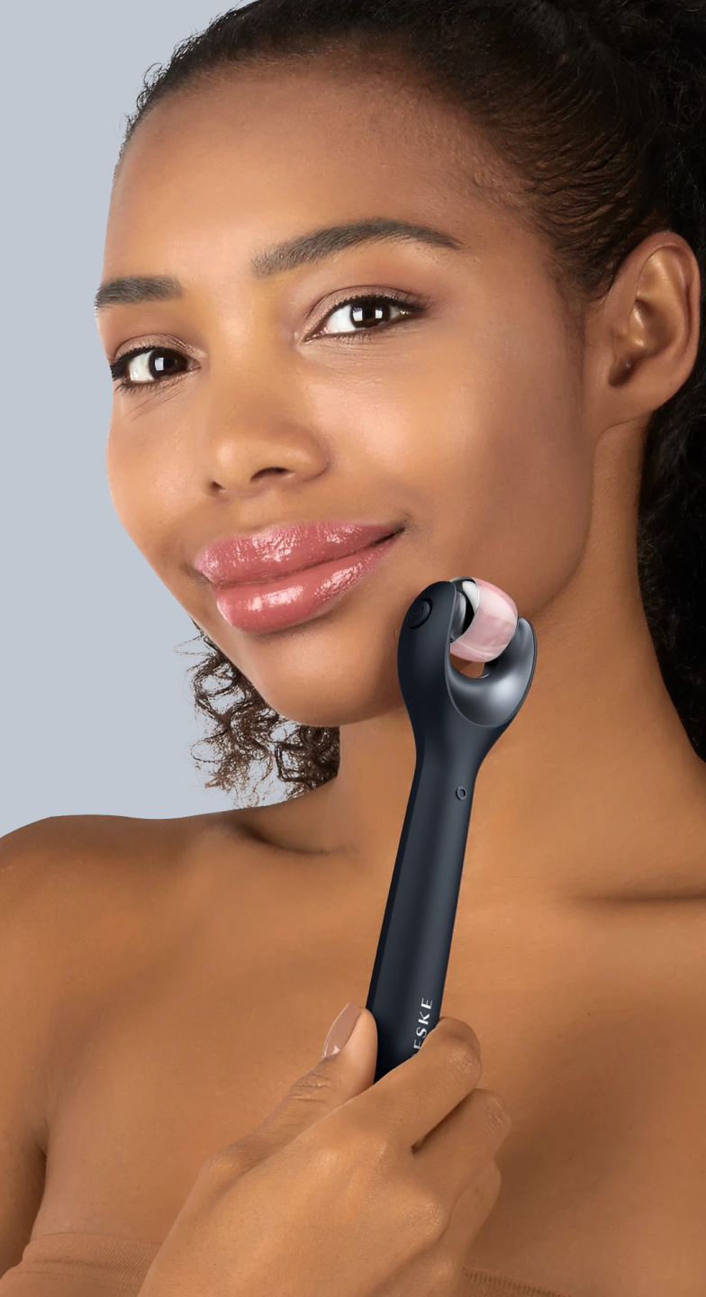 GESKE SmartAppGuided 美顔器 9 in 1 MicroNeedle Face Roller | 9 in 1