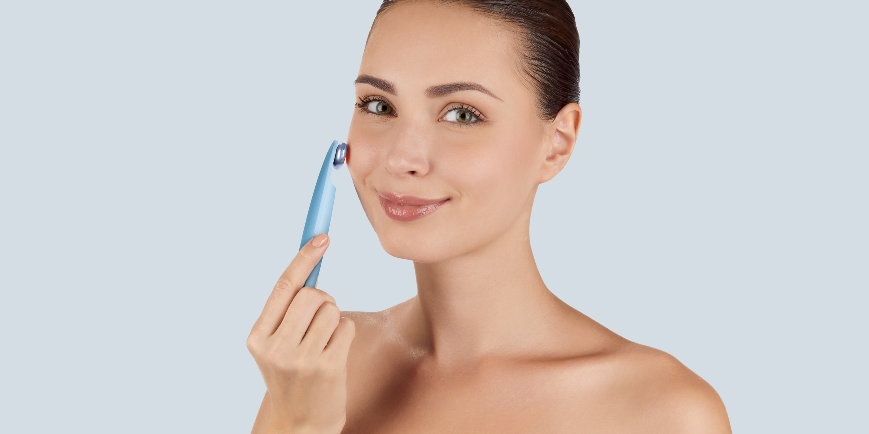 MicroCurrent Face-Lifting & Skin Smoothing Technology