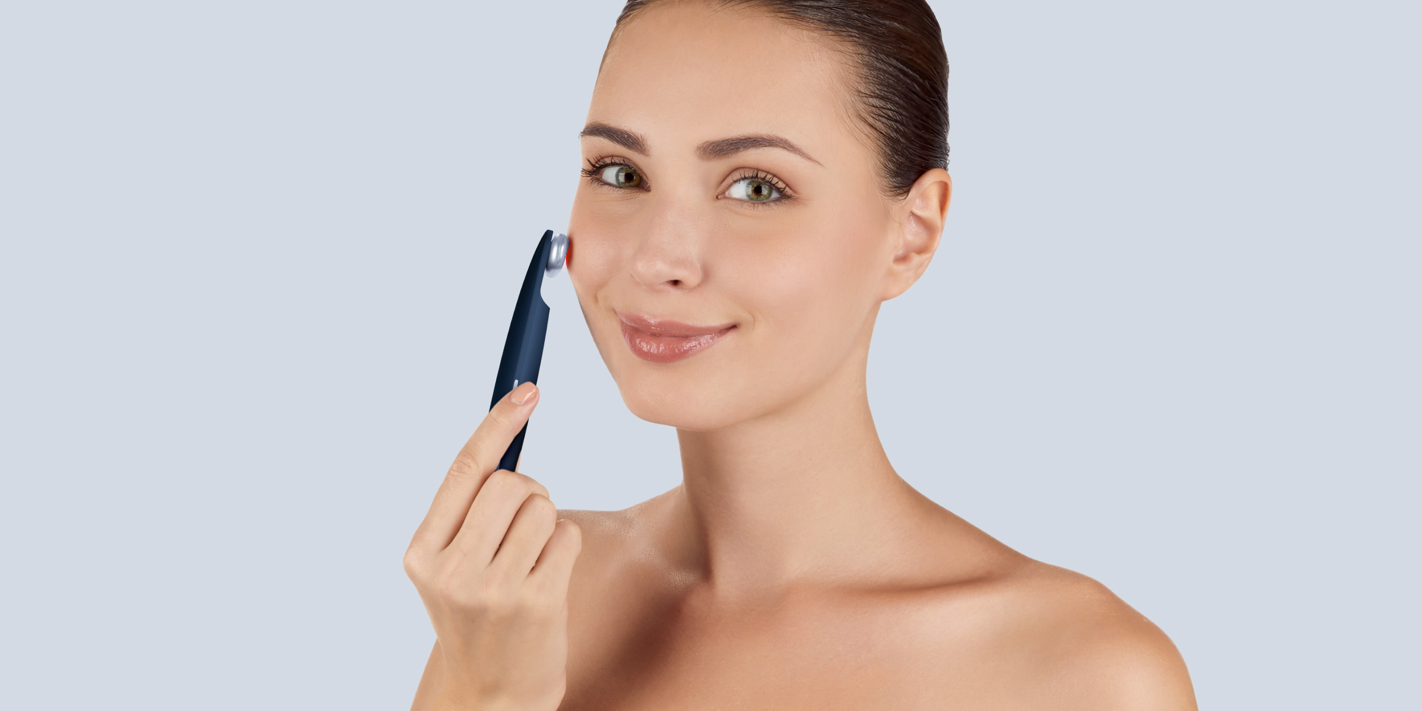 MicroCurrent Face-Lifting & Skin Smoothing Technology