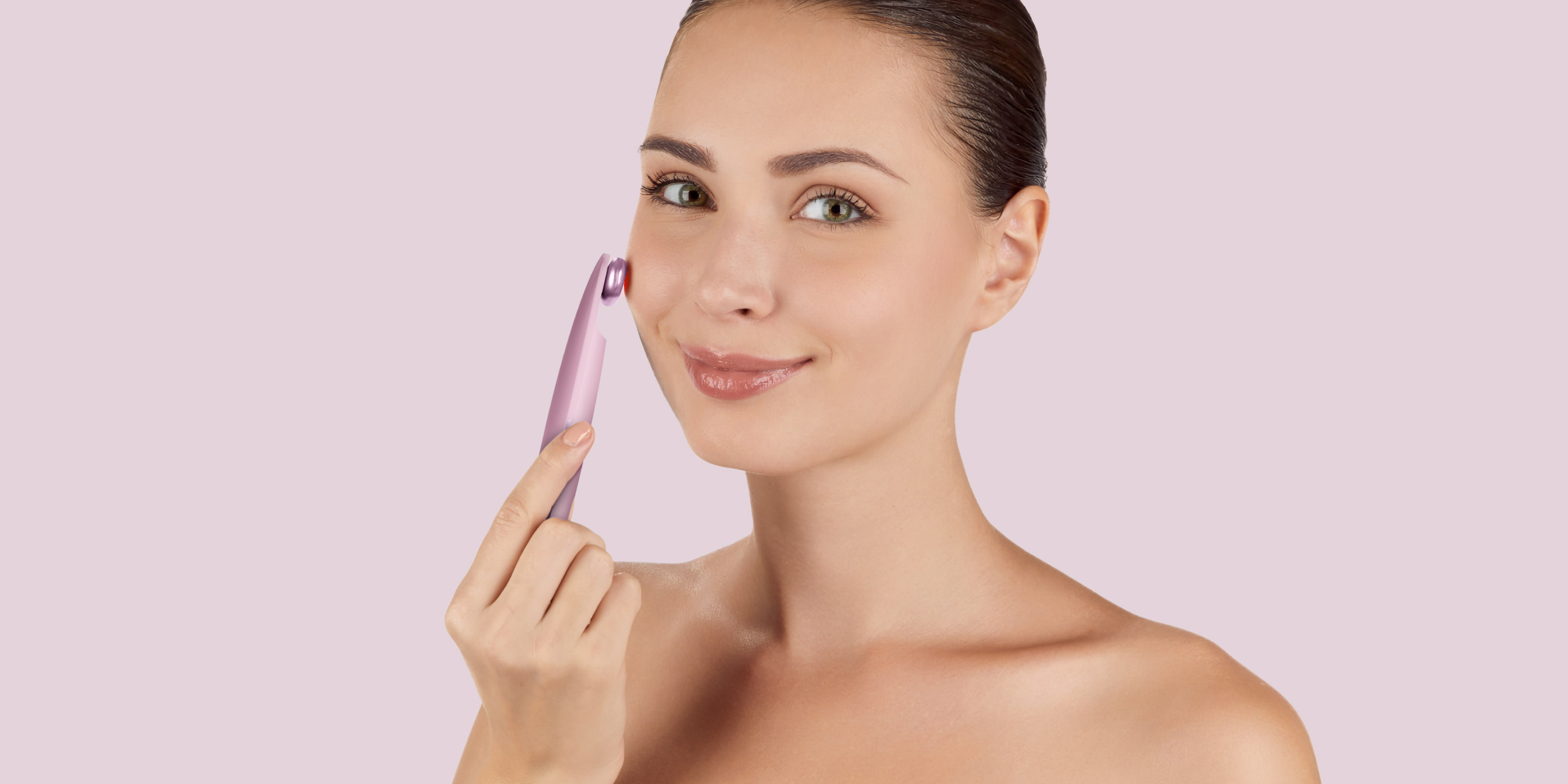 MicroCurrent Face-Lifting & Skin Smoothing Technology