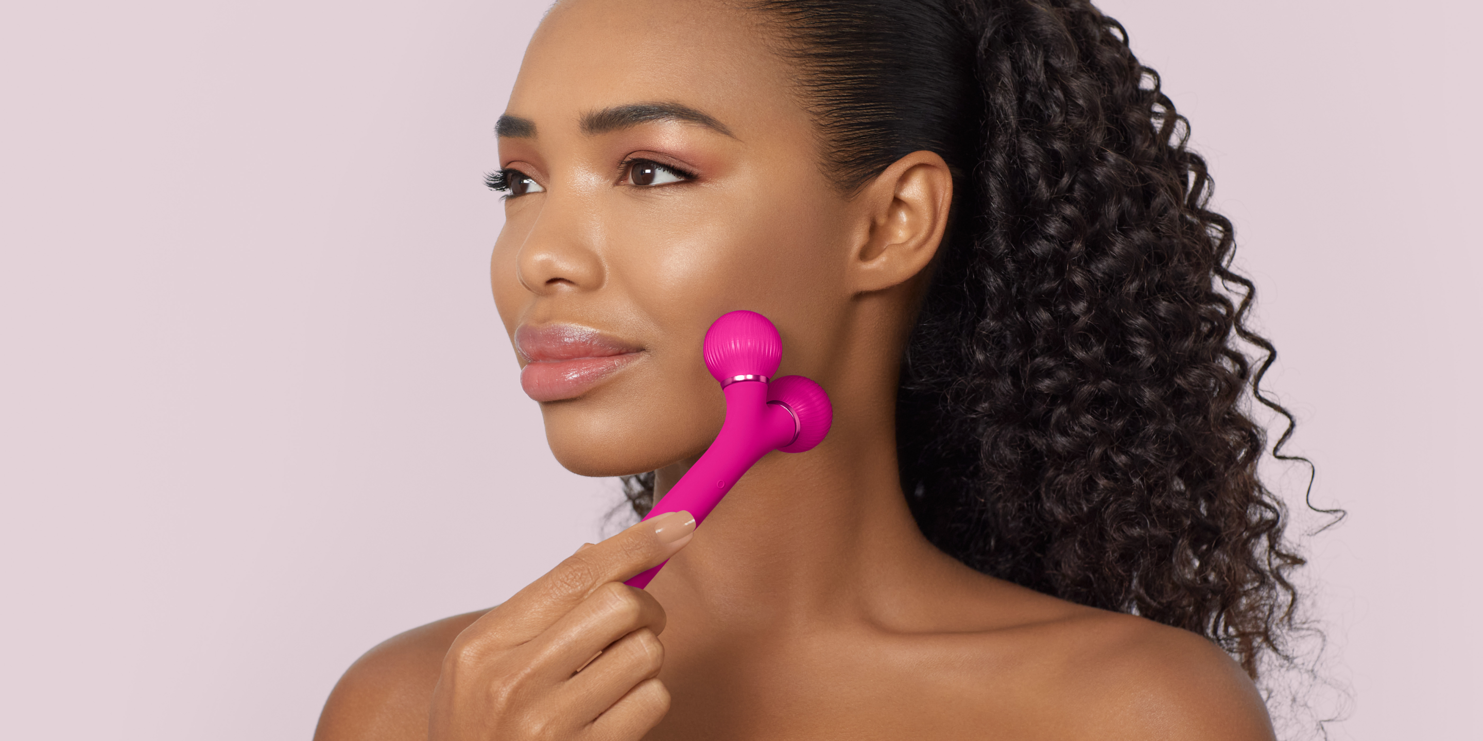 Smoothing & Tightening Skin Massage