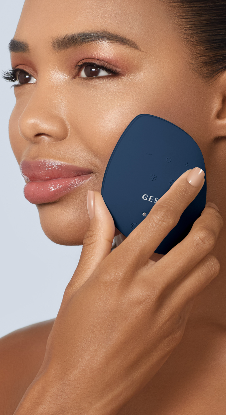 GESKE Sonic Warm & Cool Mask 9 in 1 美顔器 GESKE Sonic Warm + Cool Mask 9 in 1 | GESKE