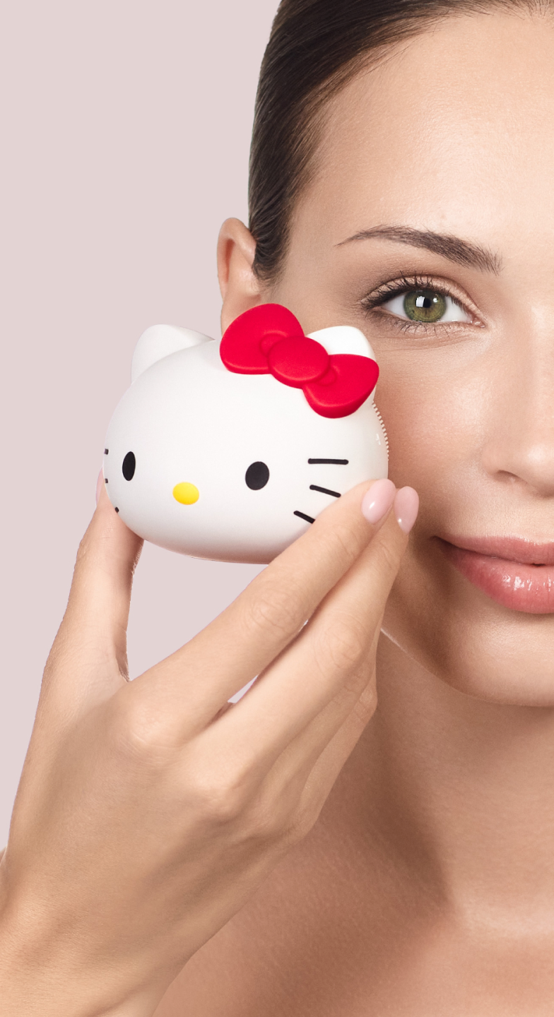 GESKE ハローキティSONIC FACIALサンリオ Sonic Facial Brush | 4 in 1